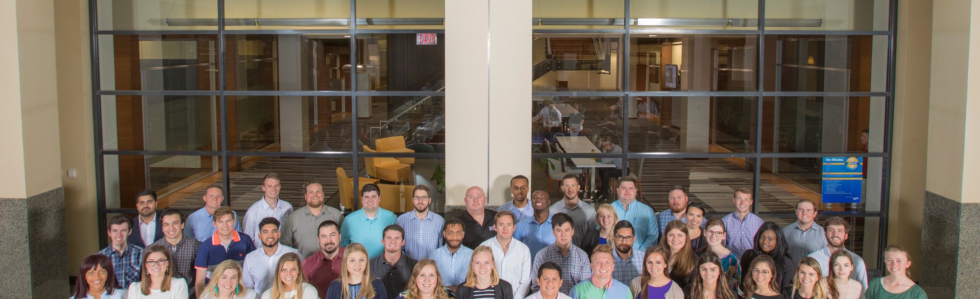 The 2018 Williams intern class pose for a group photo.